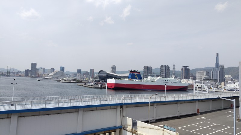 神戸ポートアイランド側からの景観