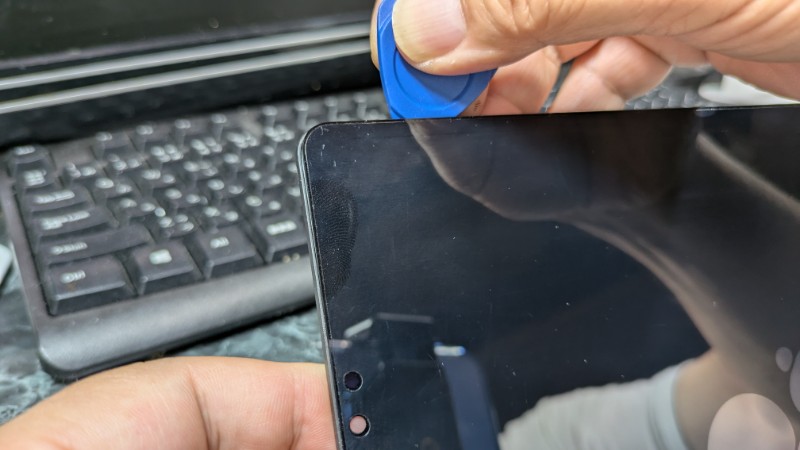タブレットの液晶パネル交換作業
