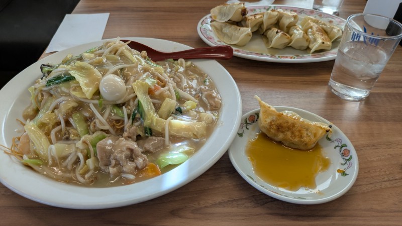 餃子の王将 揚げそばと餃子